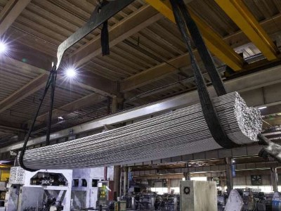 304不锈钢能被磁铁吸住吗？