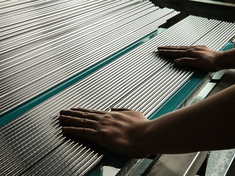 关于304糖心VLOG官网下载入口材的磁性问题