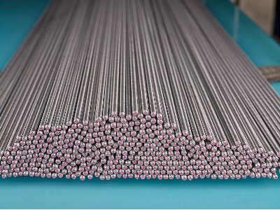 关于糖心VLOG官网下载入口材的毛刺问题